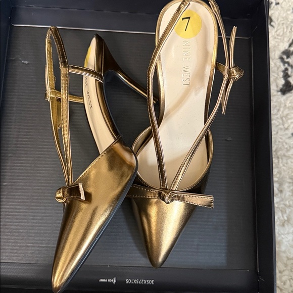 Nine West Metallic Gold Slingback Heels - Picture 1 of 6